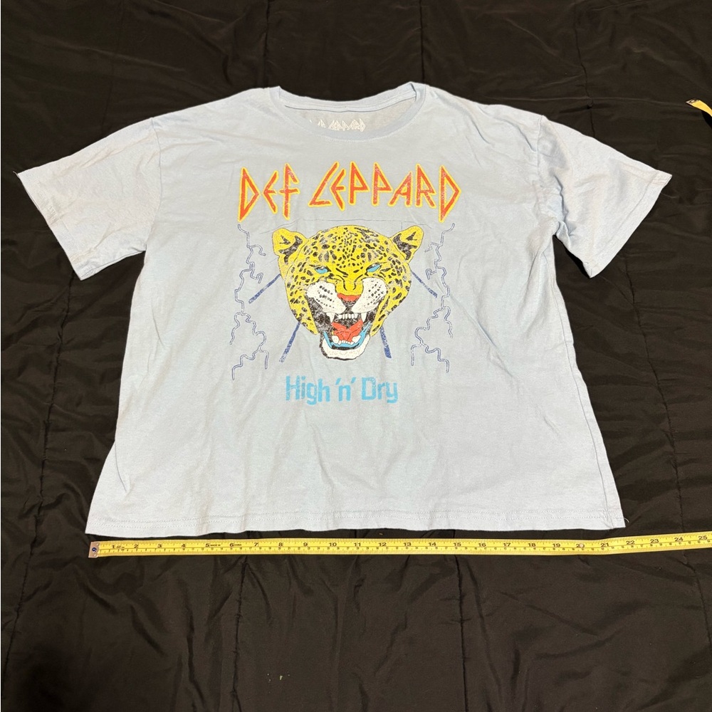 Unisex Adult Def Leppard baby blue graphic Tee